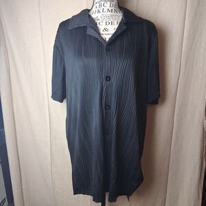 URRU Black Textured Medium Mens Collared Top